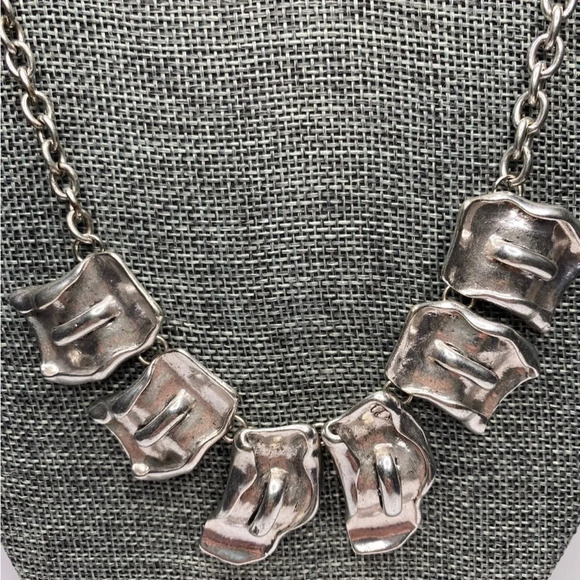 Stylized Chunky Statement Piece Necklace - Picture 2 of 6